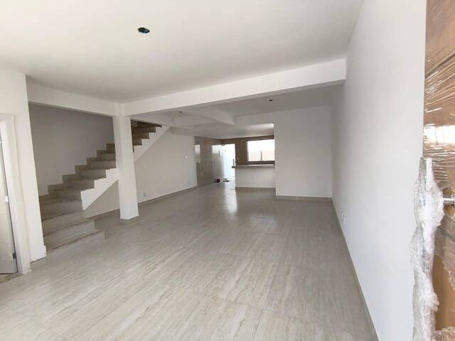 Casa para Venda em Contagem - 4