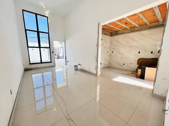 Casa para Venda em Contagem - 5