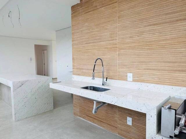 Apartamento para Venda em Contagem - 5